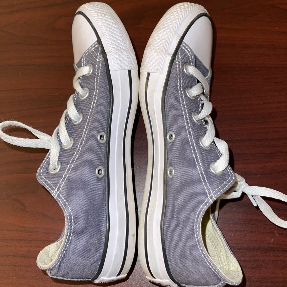 Converse - Picture 3 of 4